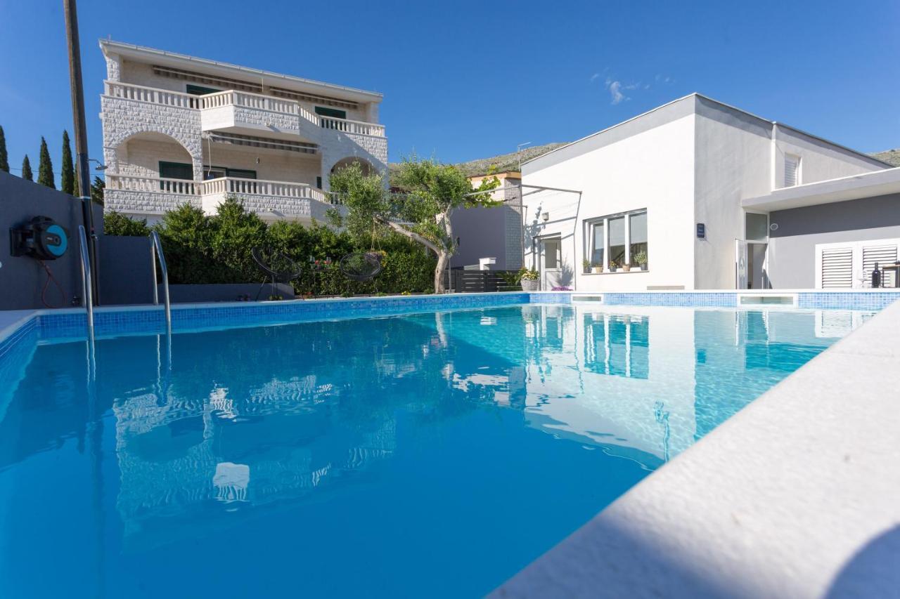 Apartments Lidija - Sea View Apartment With Exclusive Right Of Using Hot Tub Or Split Level Apartment With Exclusive Right Of Using Pool 珀德垂那 外观 照片