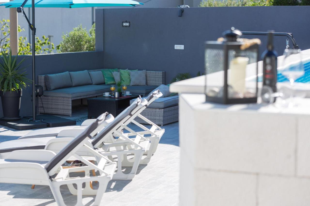 Apartments Lidija - Sea View Apartment With Exclusive Right Of Using Hot Tub Or Split Level Apartment With Exclusive Right Of Using Pool 珀德垂那 外观 照片