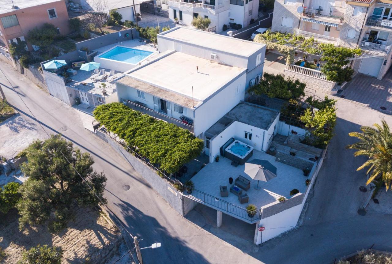 Apartments Lidija - Sea View Apartment With Exclusive Right Of Using Hot Tub Or Split Level Apartment With Exclusive Right Of Using Pool 珀德垂那 外观 照片