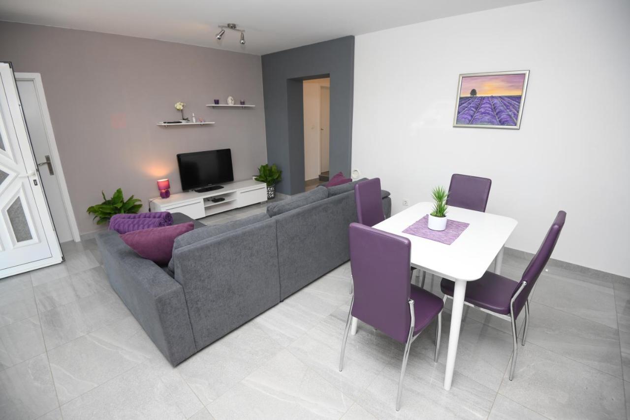Apartments Lidija - Sea View Apartment With Exclusive Right Of Using Hot Tub Or Split Level Apartment With Exclusive Right Of Using Pool 珀德垂那 外观 照片