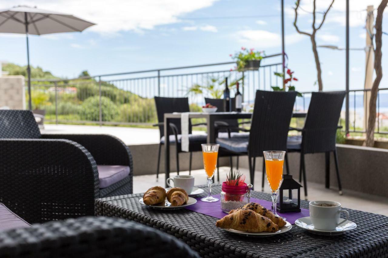 Apartments Lidija - Sea View Apartment With Exclusive Right Of Using Hot Tub Or Split Level Apartment With Exclusive Right Of Using Pool 珀德垂那 外观 照片