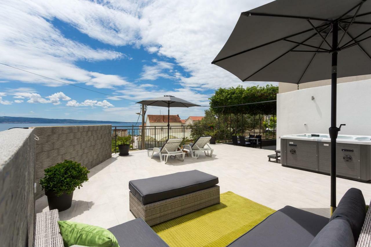 Apartments Lidija - Sea View Apartment With Exclusive Right Of Using Hot Tub Or Split Level Apartment With Exclusive Right Of Using Pool 珀德垂那 外观 照片
