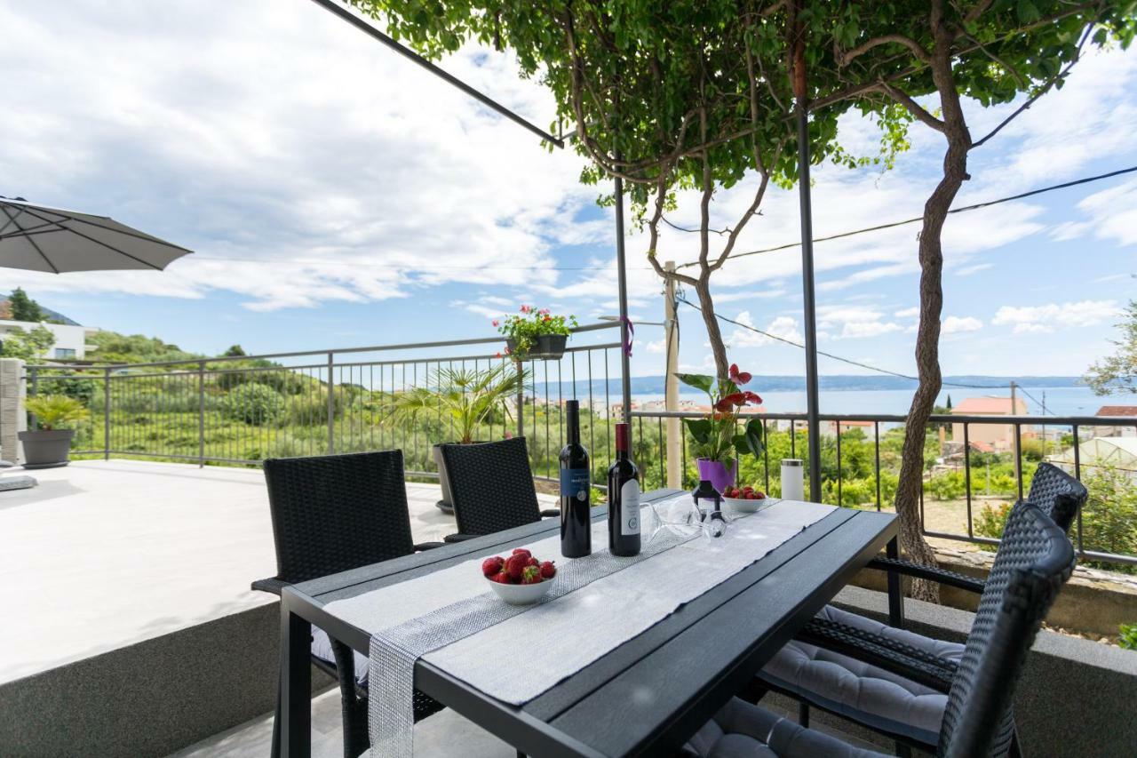 Apartments Lidija - Sea View Apartment With Exclusive Right Of Using Hot Tub Or Split Level Apartment With Exclusive Right Of Using Pool 珀德垂那 外观 照片